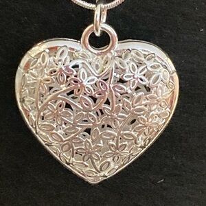 Elegant Silver Heart Pendant Necklace